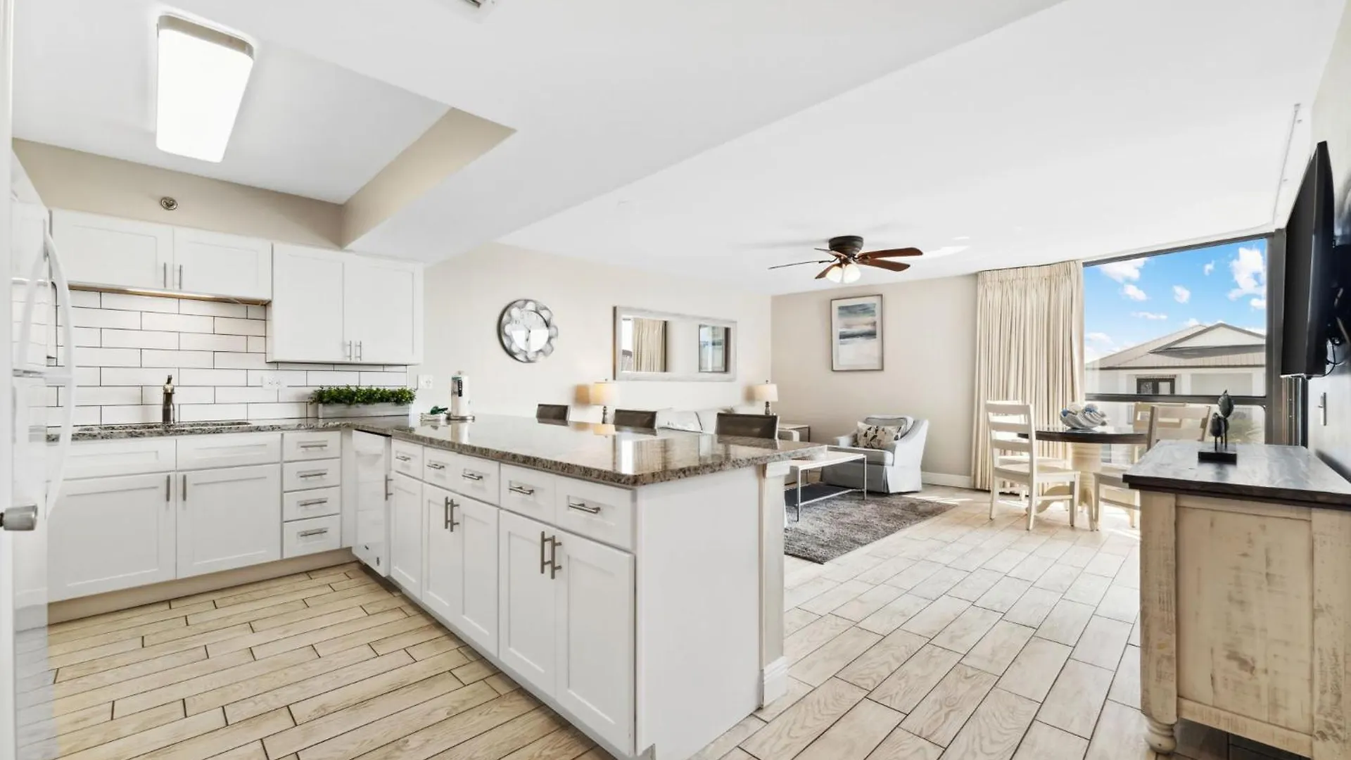 Apartment Mainsail Breeze With Heated Pool And Tennis Destin