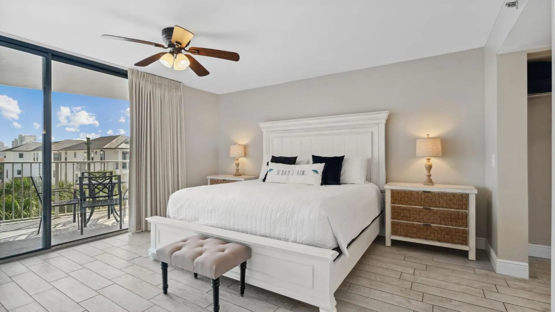 Apartment Mainsail Breeze With Heated Pool And Tennis Destin